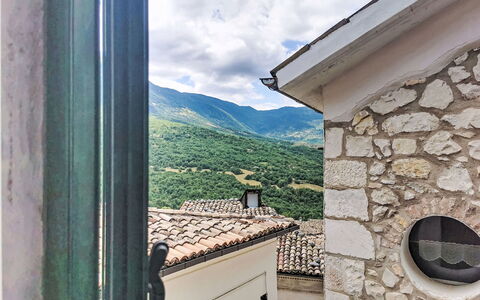 Majella Living: Montagnes Relief, Colline, Montagne, Chaîne De Montagnes, Vallée, Crête, Alpes, Massif, Village De Montagne, Sommet