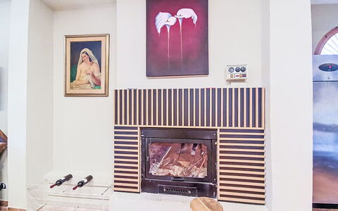 La Perla di Aprilia: Design Intérieur, Foyer, Sol, Sol, Pièce, Cadre, Salon, Tache De Bois, Cheminée, Peindre