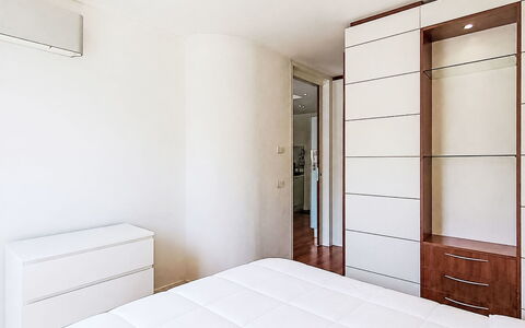Caminito: Meubles, Lit, Sol, Design Intérieur, Bois, Chambre, Sol, Cabinetry, Pièce, Plafond