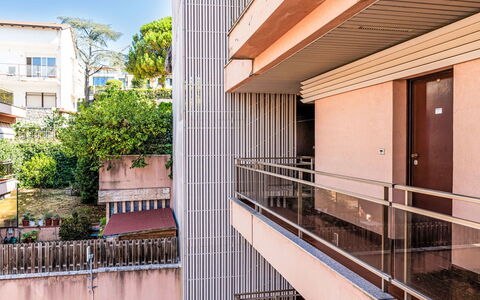 Il Nido: Zone Résidentielle, Appartement, Architecture, Balcon, Design Urbain, Composite, Condominium, Daylighting