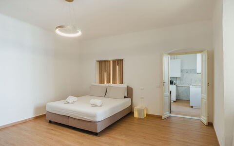 Casa Vacanze al Teatro: Design Intérieur, Sol, Sol, Plafond, Pièce, Appartement, Meubles, Lit, Chambre, Parquet