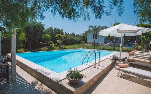 Villa Ferradina 4+2: Piscine, Recours, Mobilier De Jardin, Loisir, Eco Hôtel, Parapluie, Composite, Ombre, Balancelle, Pot De Fleur