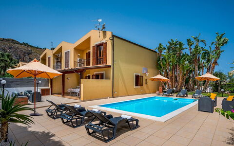 Villa delle Sirene 6: Recours, Eco Hôtel, Loisir, Piscine, Ombre, Mobilier De Jardin, Hôtel, Vacances
