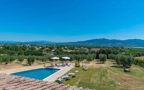 Villa Pucci 12: Ciel, Bleu, Piscine, Mobilier De Jardin, Aménagement Paysager, Balancelle, Eco Hôtel, Recours, Parapluie