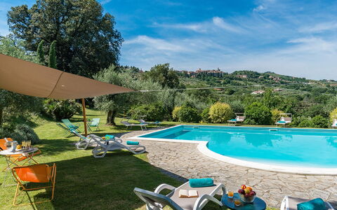 Villa Lemura 16+4: Piscine, Recours, Mobilier De Jardin, Thermes, Eco Hôtel, Balancelle, Hacienda, Aménagement Paysager, Villa, Cour