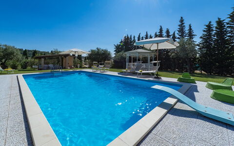 Il Podere di Fi 8: Piscine, Bleu, Recours, Loisir, Composite, Ombre, Jardin, Eco Hôtel, Aménagement Paysager, Mobilier De Jardin