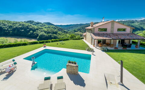 Chipieri 4+2: Piscine, Loisir, Ferme, Recours, Des Loisirs, Biens, Eco Hôtel, Vacances, Chalet, Villa