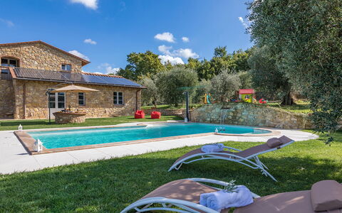 La Villetta di Dante 6: Piscine, Chalet, Biens, Ferme, Jardin, Arrière-Cour, Pelouse, Cour, Villa, Aménagement Paysager