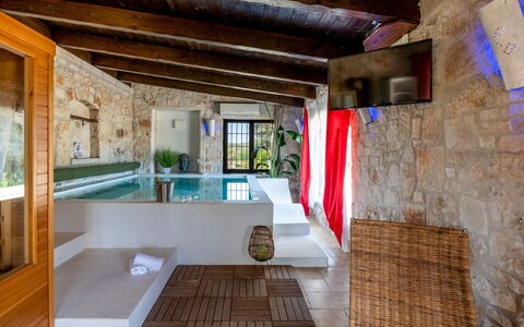 Trulli Littoria 4: Meubles, Mur, Sol, Piscine, Design Intérieur, Sol, Recours, Architecture, Éclairage, Chaise