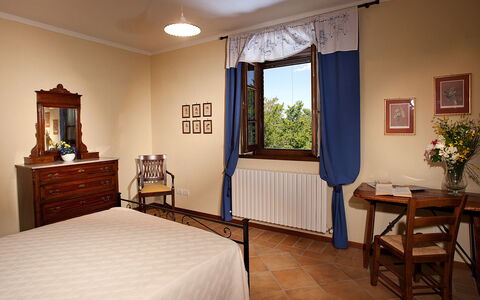Val di Marco 12: Meubles, Design Intérieur, Chambre, Lit, Sol, Sol, Pièce, Éclairage, Cadre, Plafond