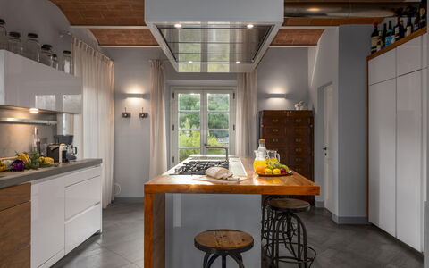 Villa Panorama 14: Meubles, Cuisine, Design Intérieur, Sol, Cabinetry, Comptoir, Appareil De Cuisine, Bois, Principaux Appliance, Plafond