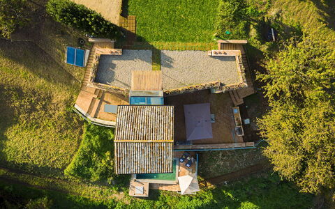 Podere Torre delle Sorgenti 4: Lot Terre, Chalet, Biens, Jardin, Eco Hôtel, Aménagement Paysager, Dur, Arrière-Cour, Tache De Bois, Cour