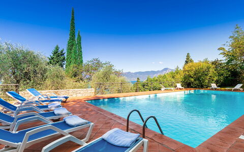 Corazza 6+1: Bleu, Piscine, Station De Montagne, Eco Hôtel, Chaîne De Montagnes, Recours, Crête, Mélèze, Ville Resort