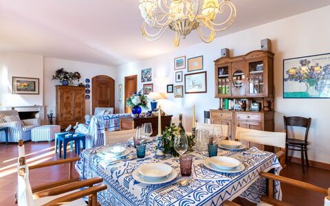 Corazza 6+1: Meubles, Salle À Manger, Table, Design Intérieur, Chaise, Table Cuisine Et Salle A Manger, Sol, Vaisselle, Pièce, Éclairage