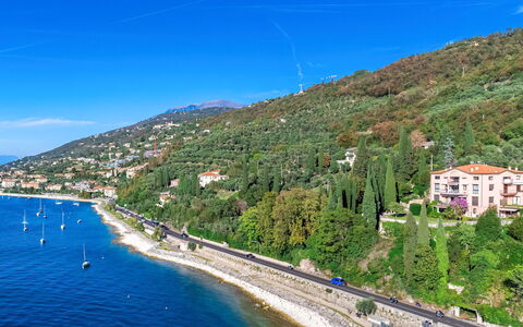 Corazza 6+1: Montagnes Relief, Côte, Cotiers Et Relief Océaniques, Colline, Paysage, Montagnes, Mer, Station De Montagne, Rive, Promontoire