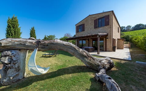 Casale Rosy 6+2: Chalet, Ferme, Biens, Jardin, Aménagement Paysager, Cour, Arrière-Cour, Villa