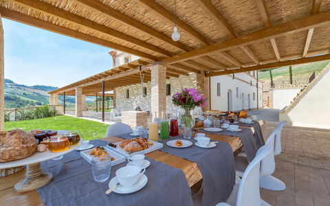 Dimora Montefiore 11: Meubles, Chaise, Table Cuisine Et Salle A Manger, Eco Hôtel, Recours, Villa, Ferme, Hôtel, Piscine