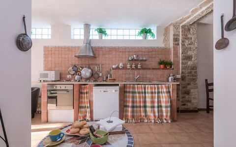 Ripari di Giobbe 6+2: Cuisine, Mur, Meubles, Design Intérieur, Sol, Comptoir, Sol, Appareil De Cuisine, Principaux Appliance, Plafond