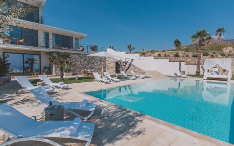 Villa Triscele 10: Bleu, Piscine, Recours, Biens, Villa, Manoir, Hôtel, Hacienda, Eco Hôtel