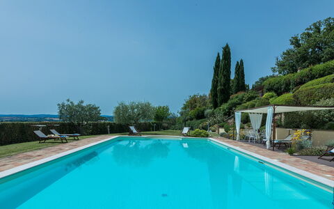 Il Borgo 16: Piscine, Hacienda, Recours, Villa, Aménagement Paysager, Eco Hôtel, Ville Resort, Cour