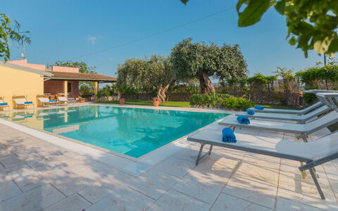 Il Giardino dei Limoni 8: Piscine, L'Eau, Recours, Thermes, Mobilier De Jardin, Eco Hôtel, Composite, Biens, Hacienda, Loisir