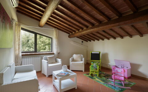 L'Ovile 8: Design Intérieur, Bois, Meubles, Pièce, Plafond, Sol, Sol, Domicile, Cadre, Salon