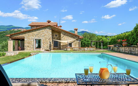 Le Macine 6: Piscine, Recours, Ferme, Eco Hôtel, Biens, Villa, Hacienda, Ville Resort, Hôtel