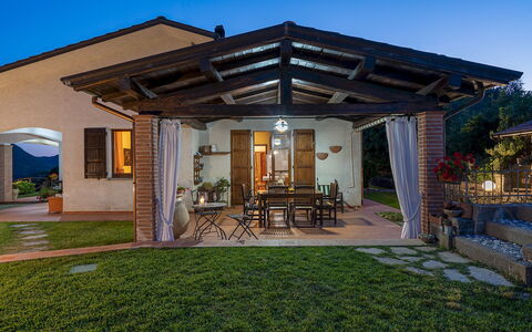 Villa Costanza 6: Meubles, Porche, Domicile, Chaise, Toit, Biens, Chalet, Pot De Fleur, Patio, Porte