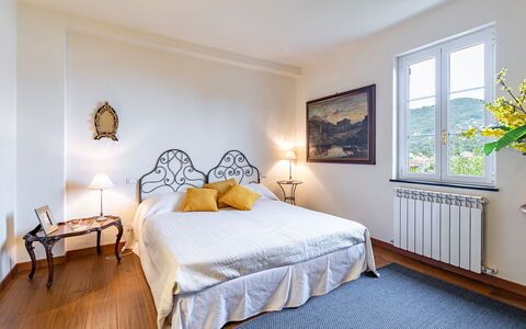 Villa Baia Blu 12: Chambre, Design Intérieur, Meubles, Lit, Pièce, Drap De Lit, Literie, Cadre De Lit, Cadre, Plafond