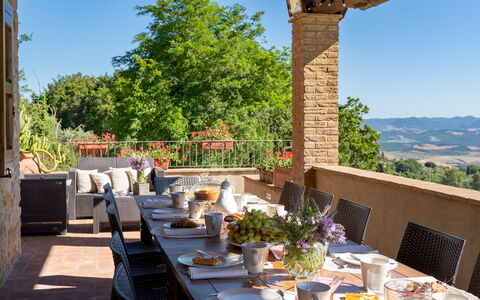 La Vecchia Fonte 15: Meubles, Mobilier De Jardin, Lot Terre, Chaise, Tableau De Plein Air, Biens, Patio, Hacienda, Jardin, Table Cuisine Et Salle A Manger