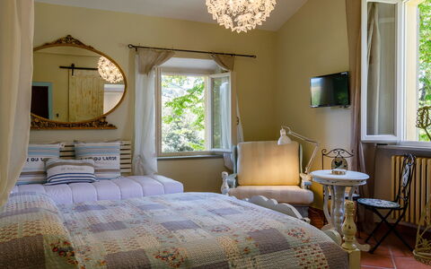 La Casa di Nanì 8: Meubles, Design Intérieur, Chambre, Lit, Mur, Bois, Pièce, Literie, Plafond, Linge