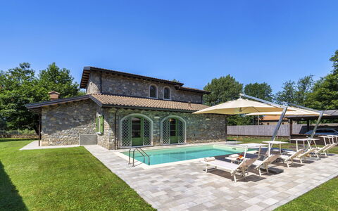 Villa Elsa 6: Piscine, Biens, Ferme, Recours, Chalet, Thermes, Jardin, Hacienda, Villa, Eco Hôtel
