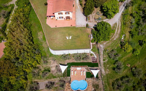 Villa Desiderio 9: Paysage, Vue Du Ciel, Zone Rurale, Lot Terre, Photographie Aérienne, Biens, Pente, Jardin, Aménagement Paysager, Plantation
