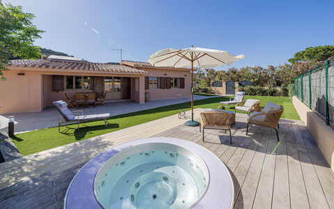 Villa Gea 8: Piscine, Recours, Mobilier De Jardin, Loisir, Parapluie, Eco Hôtel, Ombre, Biens, Cour, Patio