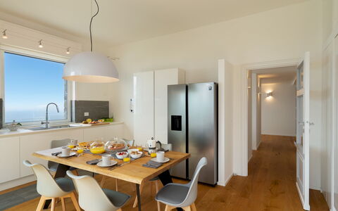 Villa Scirocco 10+2: Meubles, Design Intérieur, Sol, Mur, Plafond, Cuisine, Bois, Sol, Comptoir, Luminaire