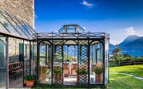 Villa la Dolce 8: Le Fer, Jardin, Chaise, Verre, Structure En Plein Air, Eco Hôtel, Pot De Fleur, Porche, Plante D'Appartement, Aménagement Paysager