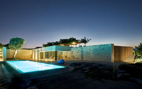 Villa Majoli 9: Piscine, Composite, Recours, Biens, Eco Hôtel, Aménagement Paysager, Villa, Caractéristique De L'Eau, Conception, Hôtel
