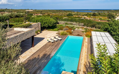 Villa Majoli 9: Bleu, Piscine, Recours, Eco Hôtel, Loisir, Mobilier De Jardin, Ombre, Aménagement Paysager, Villa, Ville Resort