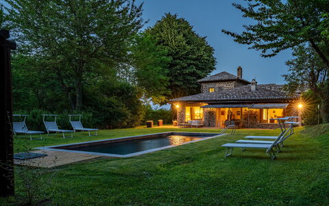 Casale dei Tigli 8: Maison, Piscine, Domicile, Biens, Chalet, Ferme, Jardin, Pelouse, Arrière-Cour, Cour