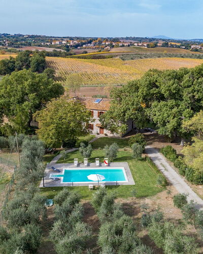 Casale le Tre Querce 8+1: Zone Résidentielle, Maison, Biens, Domicile, Lot Terre, Piscine, Jardin, Plantation, Pelouse, Hacienda