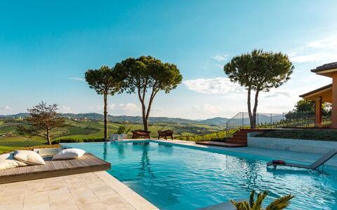 Villa California 6: Piscine, Recours, Eco Hôtel, Loisir, Mobilier De Jardin, Villa, Biens, Caractéristique De L'Eau, Balancelle, Ville Resort