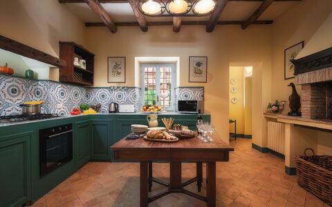Casale Dell Oasi 12: Design Intérieur, Meubles, Sol, Cuisine, Bois, Sol, Plafond, Éclairage, Pièce, Comptoir