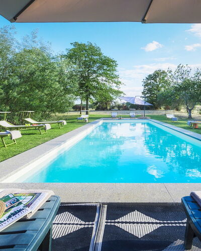 Casale Dell Oasi 12: Bleu, Piscine, Jardin, Aménagement Paysager, Biens, Pelouse, Recours, Ombre, Eco Hôtel, Mobilier De Jardin
