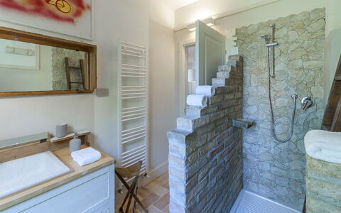 Casa Pilar 4+1: Mur, Sol, Design Intérieur, Sol, Plafond, Luminaire Plomberie, Pièce, Plomberie, Robinet, Salle De Bains