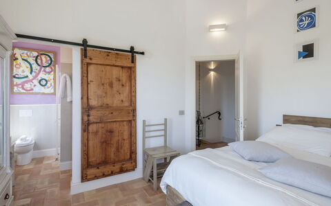 Casa Pilar 4+1: Meubles, Design Intérieur, Chambre, Lit, Mur, Sol, Bois, Sol, Plafond, Pièce