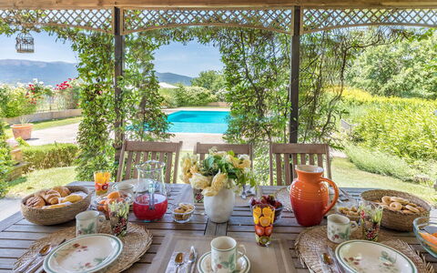 Casal Parro 6: Meubles, Table, Chaise, Nappe De Table, Table Cuisine Et Salle A Manger, Tableau De Plein Air, Mobilier De Jardin, Jardin, Eco Hôtel