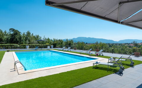 Villa Atmosfere 8: Piscine, Recours, Mobilier De Jardin, Loisir, Eco Hôtel, Ombre, Parapluie, Thermes, Balancelle, Chaise