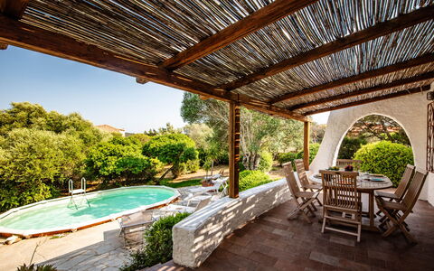 Villa Isa 6: Meubles, Piscine, Mobilier De Jardin, Architecture, Recours, Chaise, Arrière-Cour, Jardin, Biens, Eco Hôtel