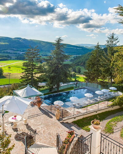 Villa Cappelletti 16+2: Piscine, Recours, Eco Hôtel, Aménagement Paysager, Parapluie, Biens, Ville Resort, Jardin, Mobilier De Jardin, Vallée