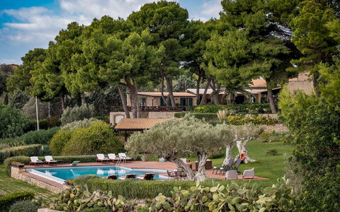 Villa Terra del Sole 8: Jardin, Mobilier De Jardin, Aménagement Paysager, Recours, Villa, Haie, Hacienda, Eco Hôtel, Cour, Ferme